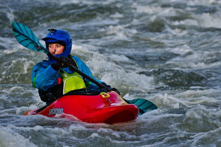 efficient kayak paddling techniques