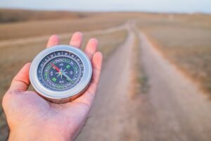 navigate using magnetic north